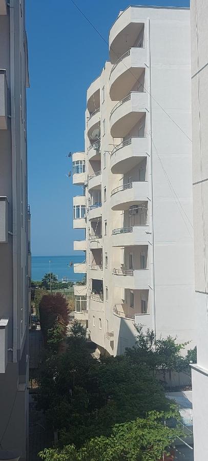 Rigandi Apartment Durres Bagian luar foto